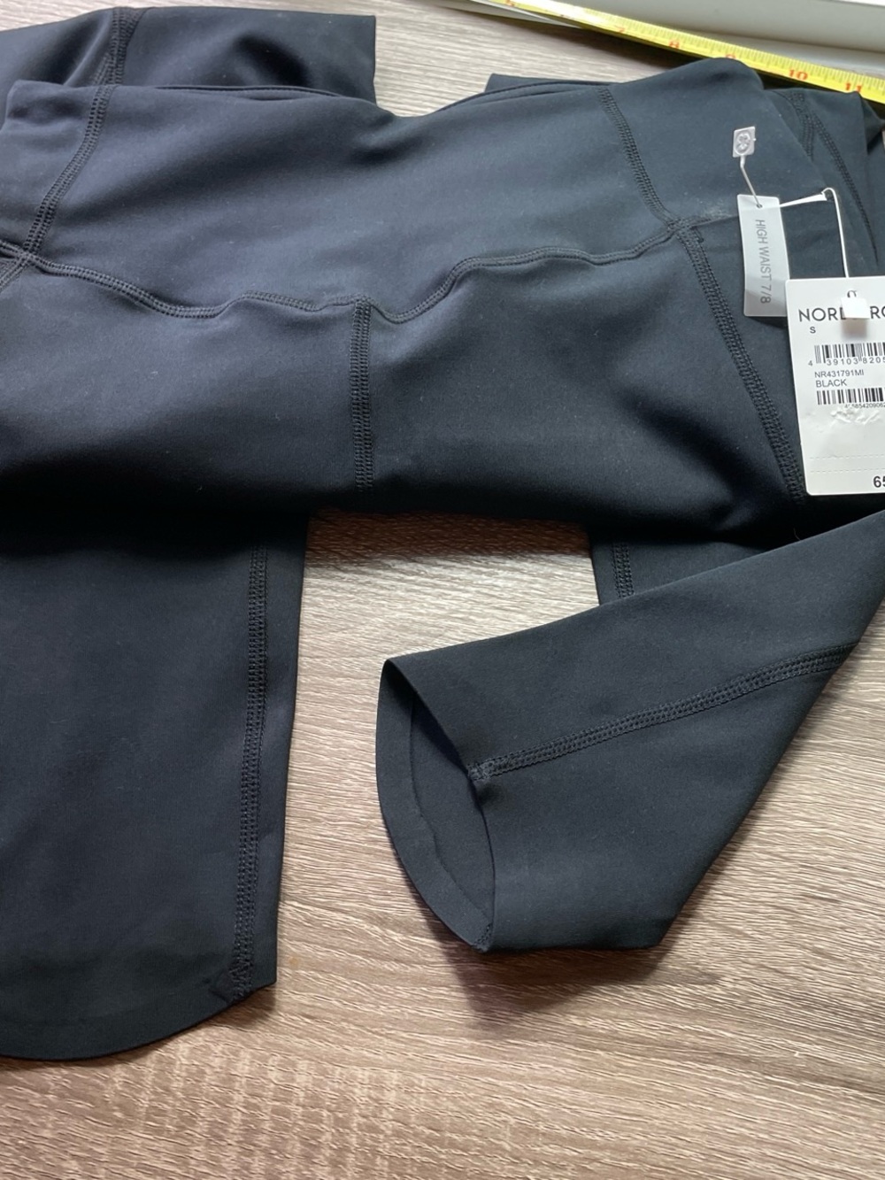 Zella Black Leggings size small - Picture 4 of 6